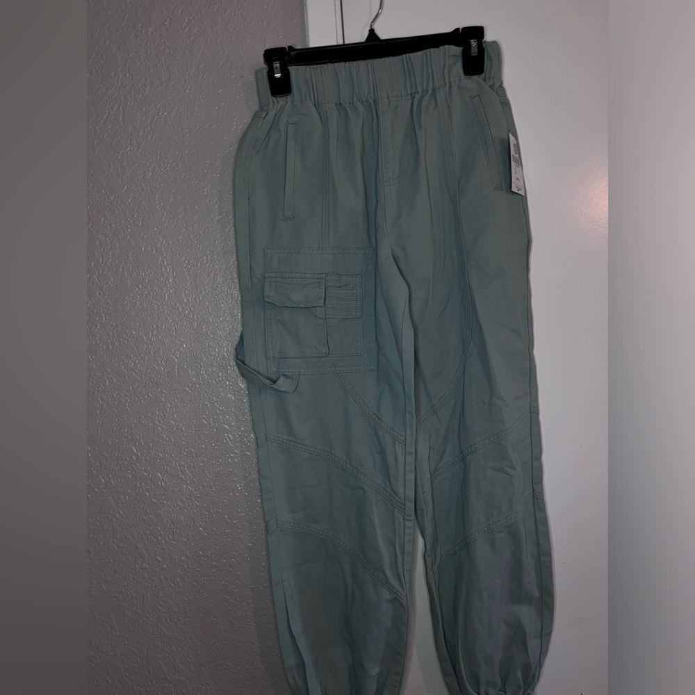 Cute cargo pants Size small color Haze.